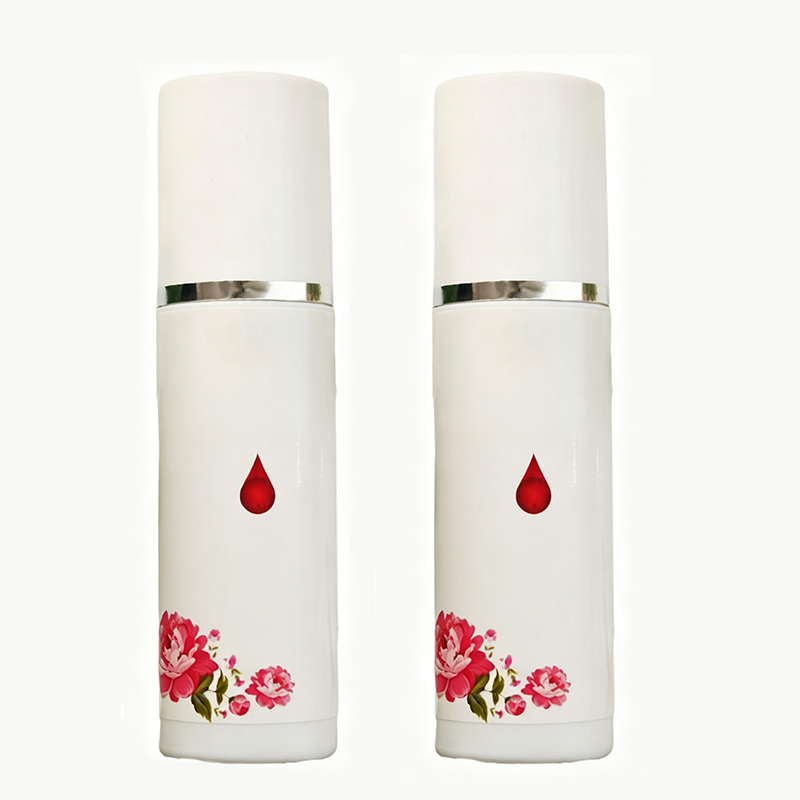 🔥Limited Time Offer ✨️Buy 3 Get 2 Free!👱♀️Female-friendly!🩸Prevent awkward moments!Fast Blood Stain Remover