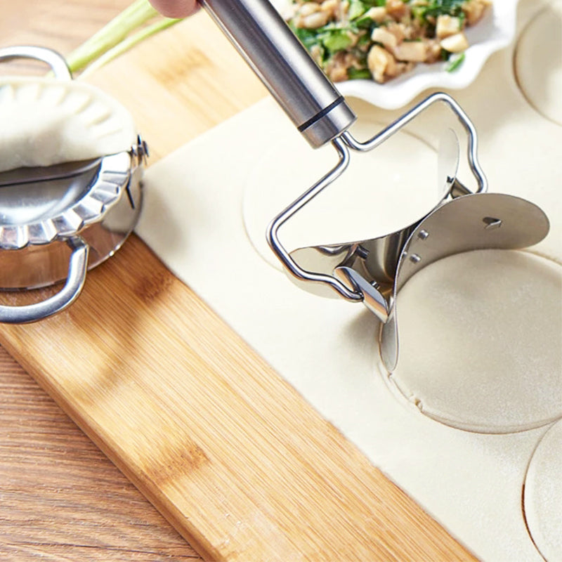 🥟 BUY 2 GET 1 FREE! 🔥 Stainless Steel Dumpling Wrapper Cutter – Sharp Precision Blade, Multi-Pastry Use & Easy Clean – Homemade Dumplings in Seconds ✨