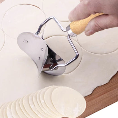 🥟 BUY 2 GET 1 FREE! 🔥 Stainless Steel Dumpling Wrapper Cutter – Sharp Precision Blade, Multi-Pastry Use & Easy Clean – Homemade Dumplings in Seconds ✨